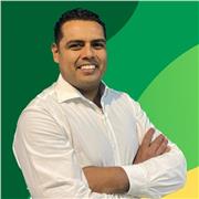 Maestro de Habilidades de comunicación y oratoria con experiencia ofrece clases en línea para niños o adultos